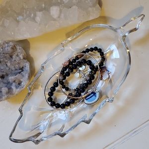 💥5/$25💥 Vintage Glass leaf dish